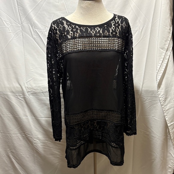 All Dazzed Up Tops - Chic Black Lace Cover Up Tunic Top